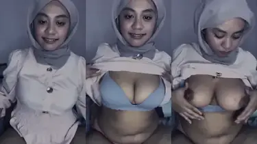 Model Seksi Pasrah Digarap Sutradara Di Ruang Casting poster