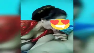 Tante Nyepong Kontol Di Toilet Gedung Kondangan poster